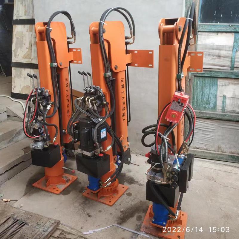 海端乡重汽蓝牌随车吊 3.2吨 国六动力强 液压驱动 农用自卸起重机